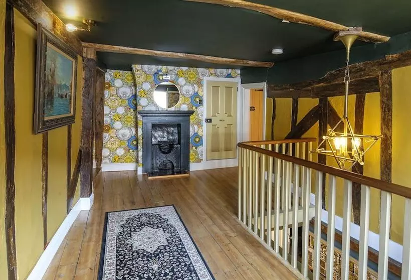 Residenssi Luxury 3 Bed Manor House Hot Tub Cinema Room Skytv