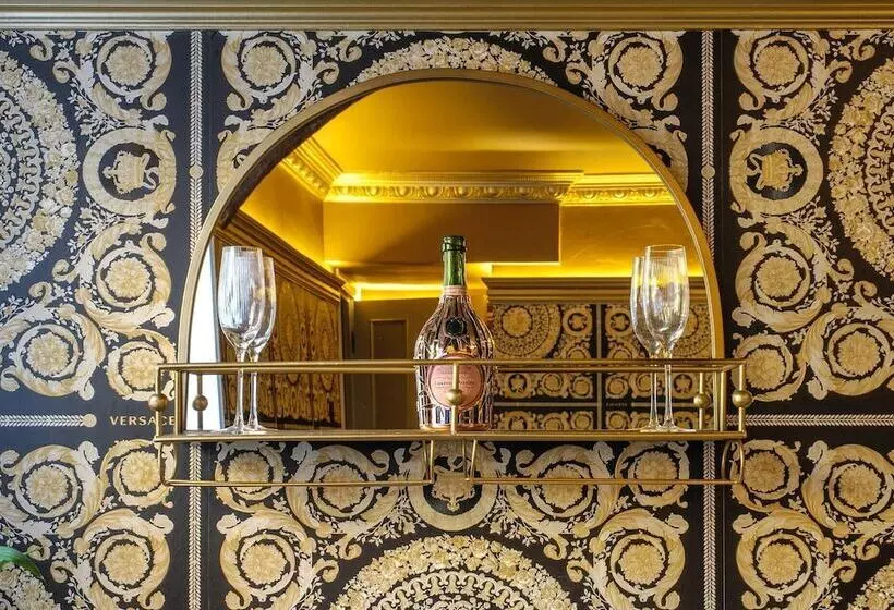 Residenssi Luxury 3 Bed Manor House Hot Tub Cinema Room Skytv