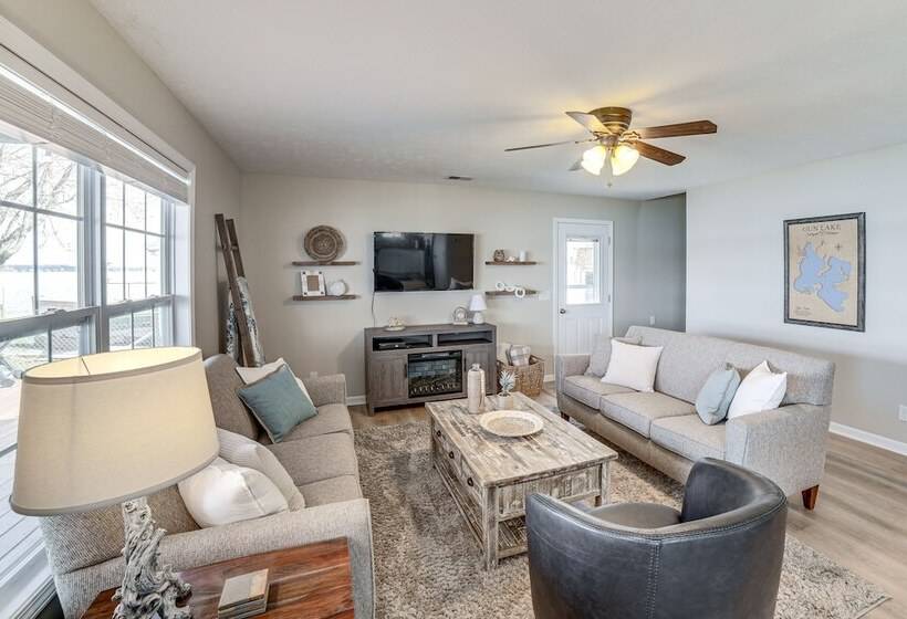 Shelbyville Lakefront Home W/ Furnished Patio!