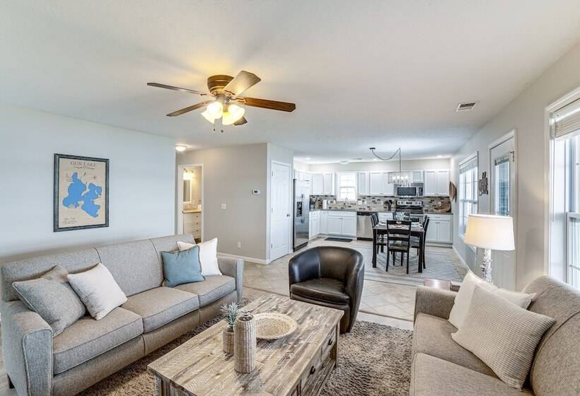 Shelbyville Lakefront Home W/ Furnished Patio!