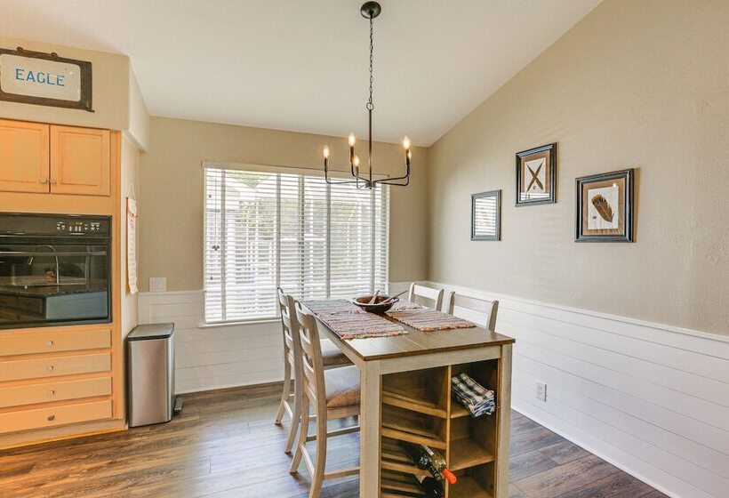 Tallahassee Home W/ Private Yard: 9 Mi To Downtown