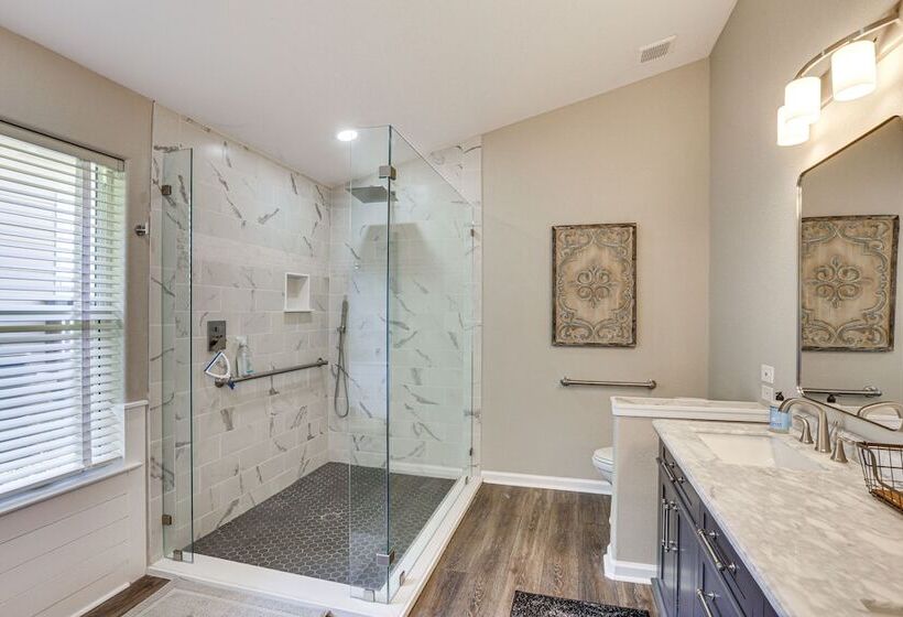 Tallahassee Home W/ Private Yard: 9 Mi To Downtown