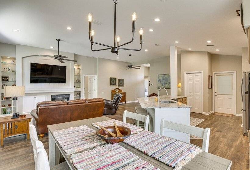 Tallahassee Home W/ Private Yard: 9 Mi To Downtown