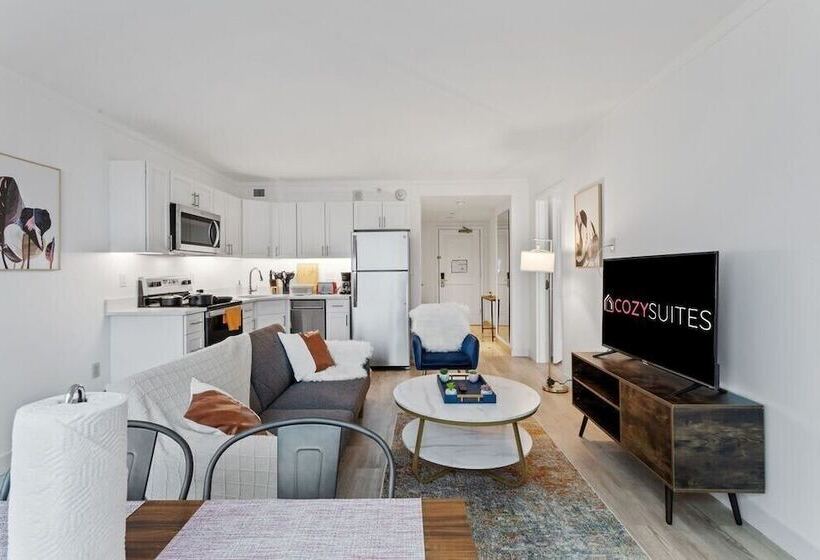 Two Adjacent Cozysuites On The Boardwalk