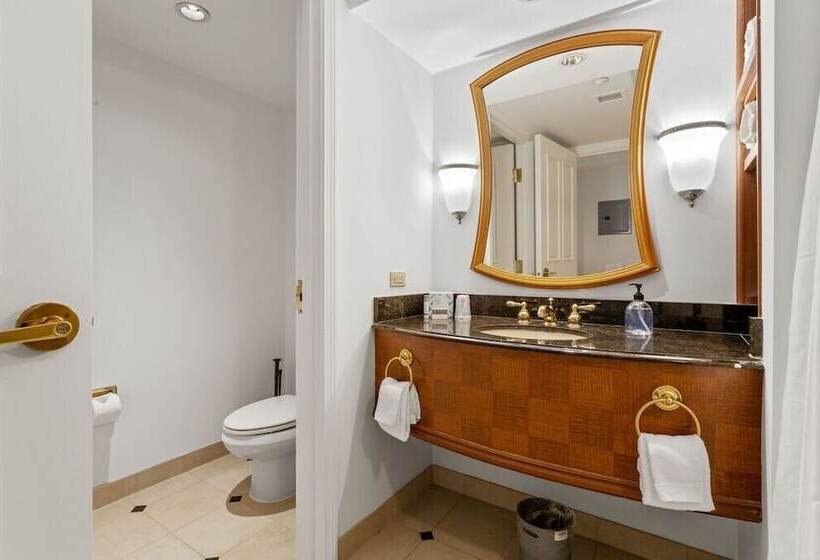 Two Separate Spacious Cozysuites On The Boardwalk