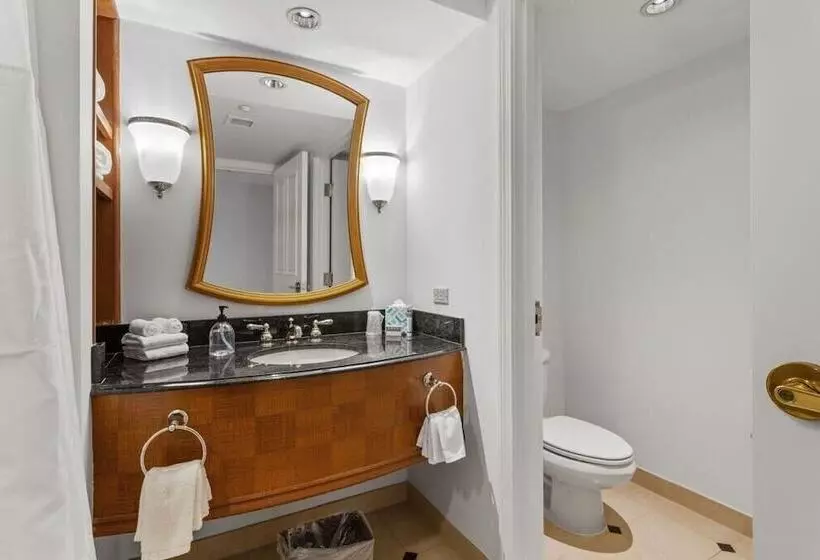 Two Separate Spacious Cozysuites On The Boardwalk