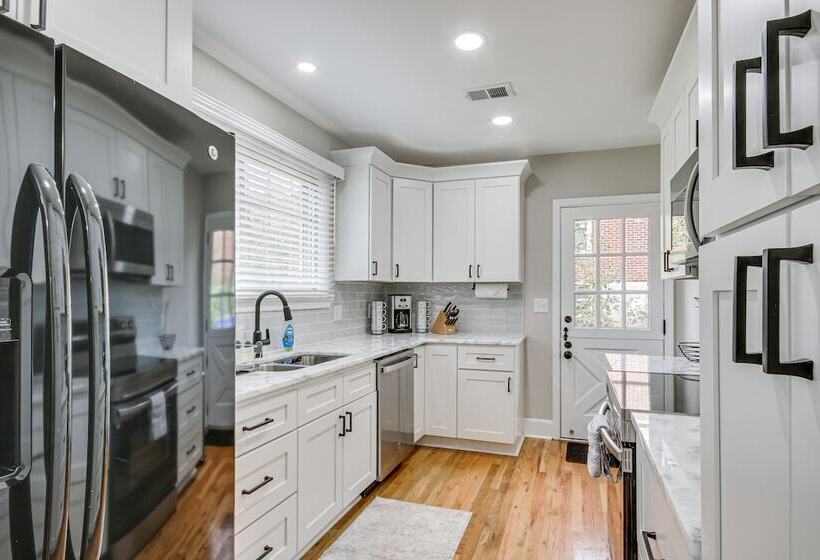 Updated Columbia Home W/ Patio 4 Mi To Usc!