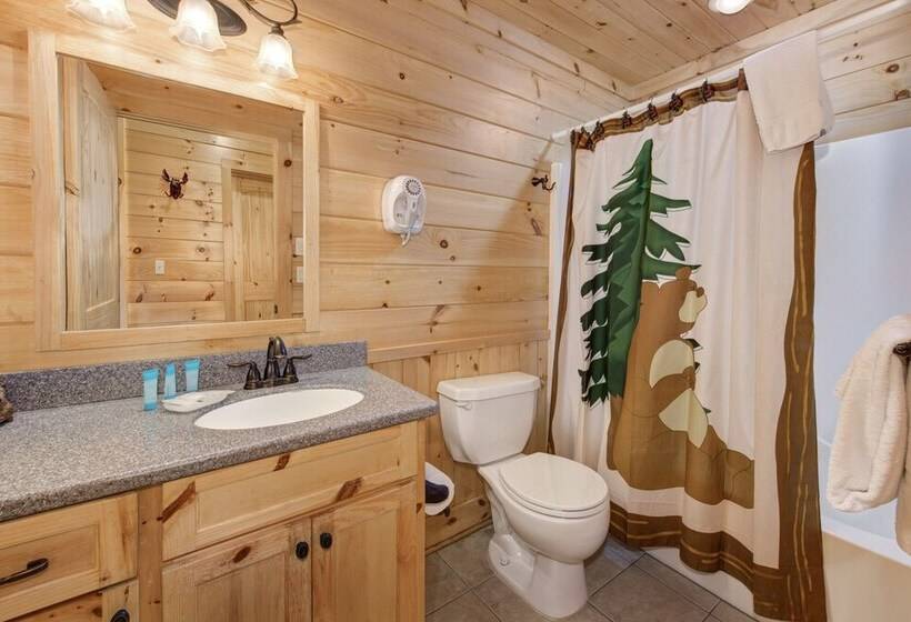 Cabin W/ Mountain Views, Hot Tub & Game Room!