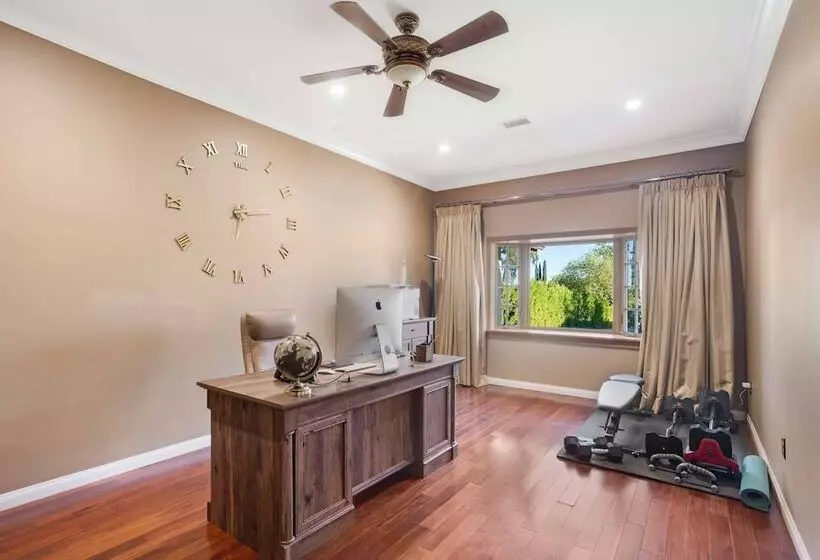 Colven By Avantstay Pool + Spa Near Golf Course