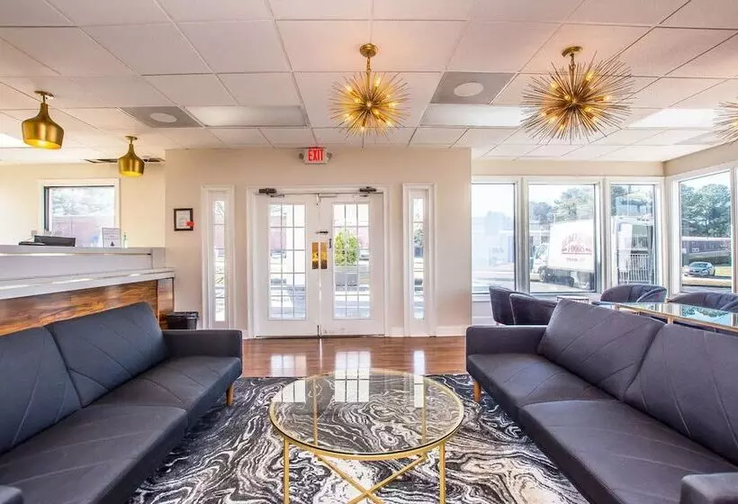 Economy Hotel Forest Park