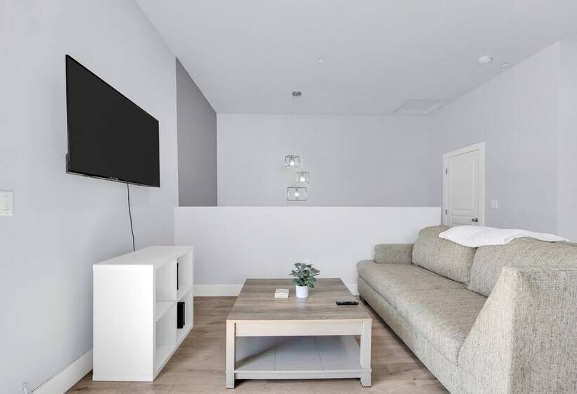 Hinds By Avantstay Duplex In North Hollywood