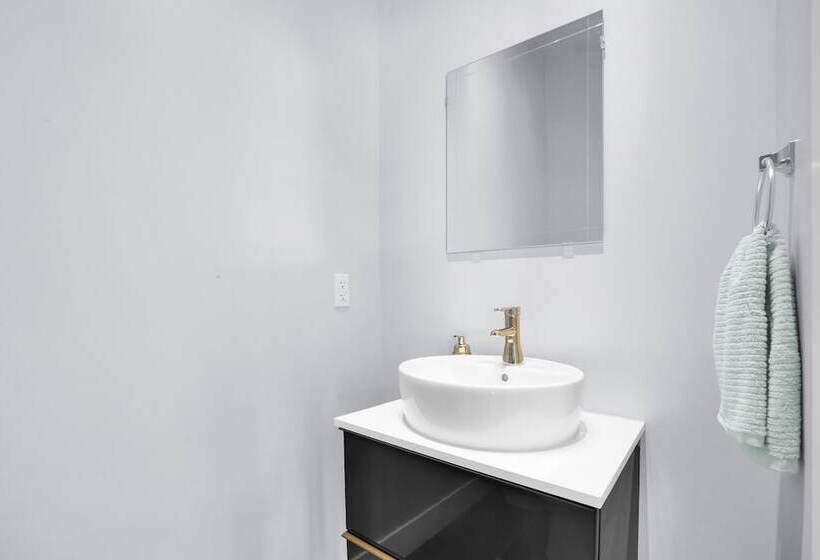 Hinds By Avantstay Duplex In North Hollywood