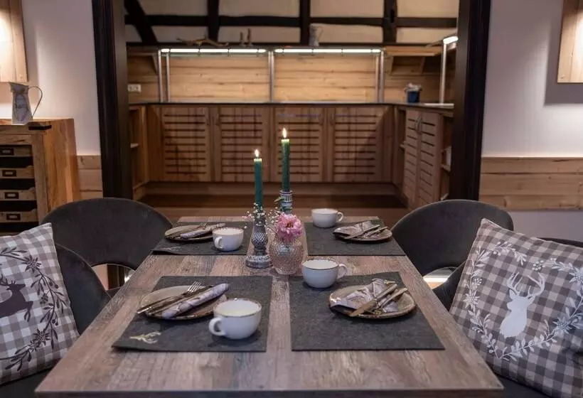 Hostelli Gasthof Neuhaus