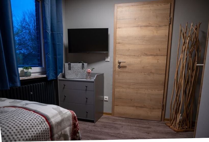 Хостел Gasthof Neuhaus