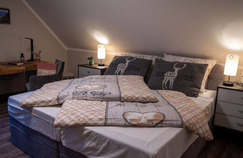 Хостел Gasthof Neuhaus