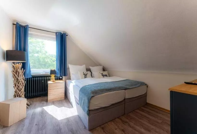 Hostelli Gasthof Neuhaus