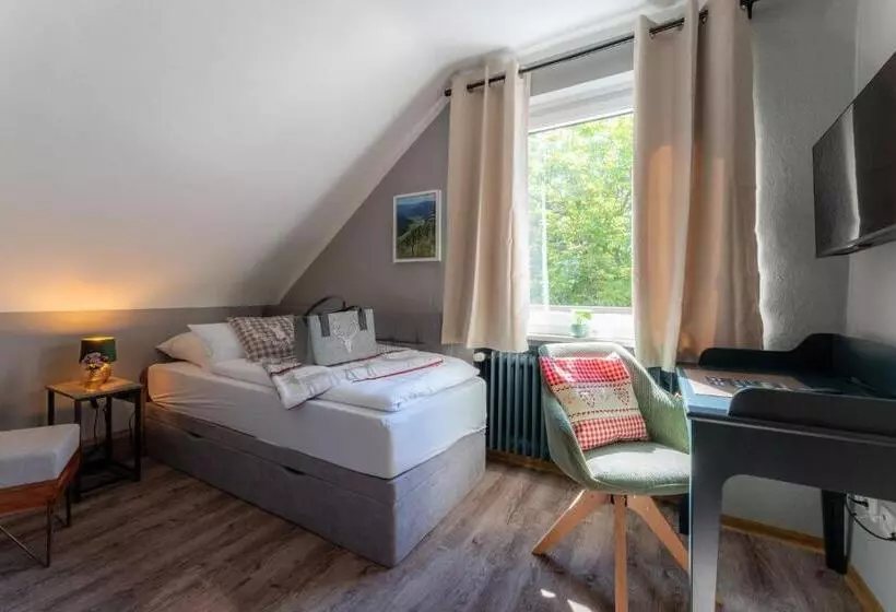 Hostelli Gasthof Neuhaus