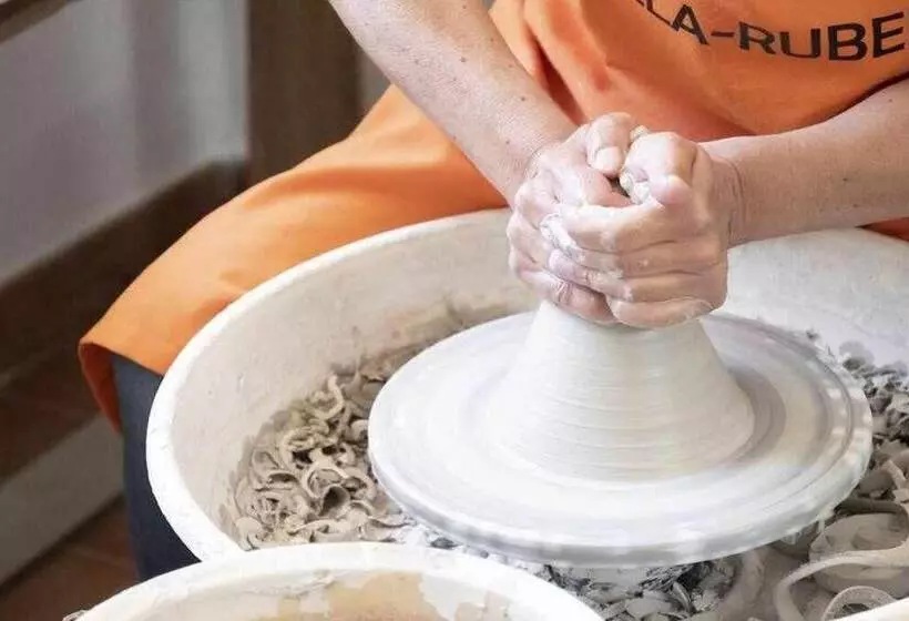 Hotelli Apartamentos Creativos Villarubei