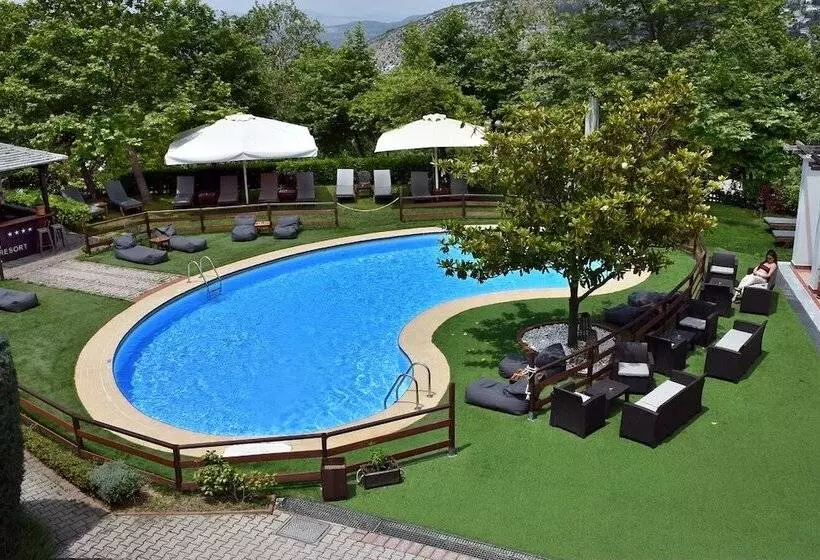 Hotelli Pelion Resort
