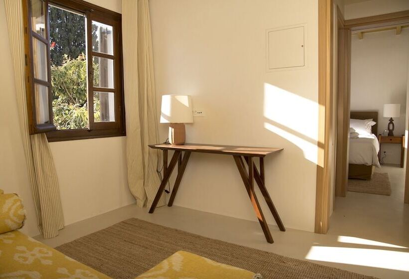 Отель Teresa Spetses