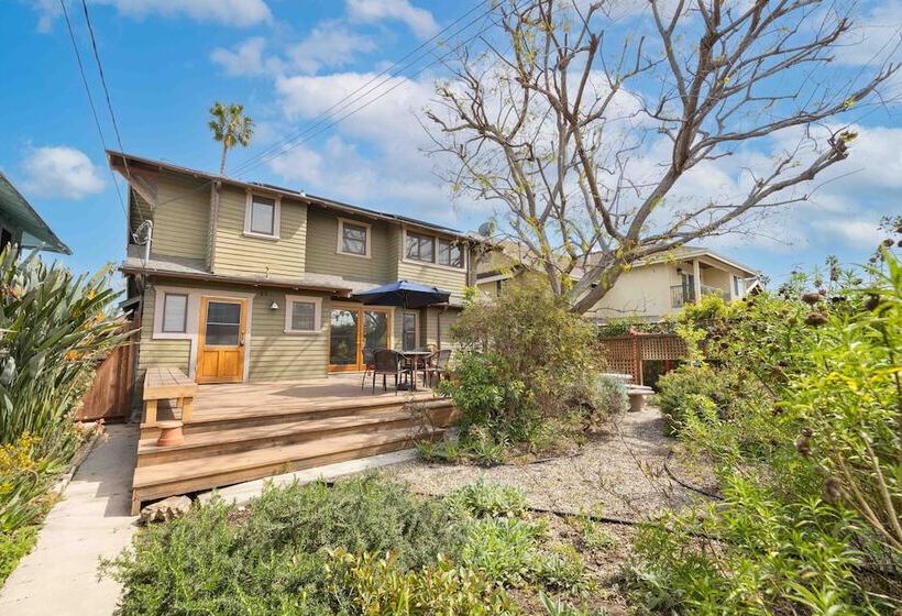 Kingsley By Avantstay Newly Furnished La Home