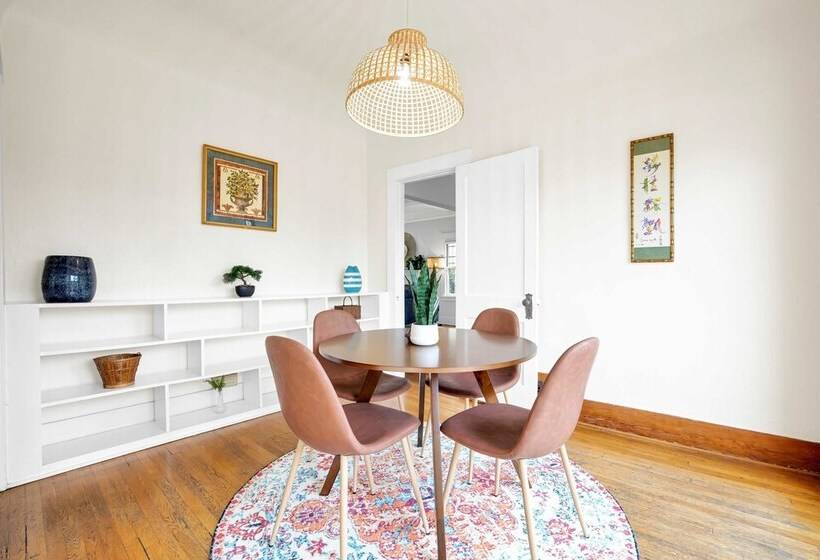 Kingsley By Avantstay Newly Furnished La Home