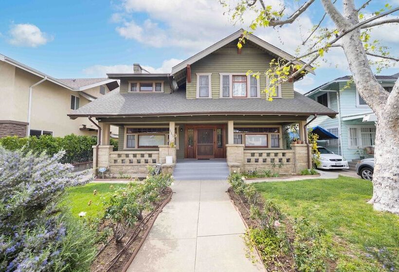 Kingsley By Avantstay Newly Furnished La Home