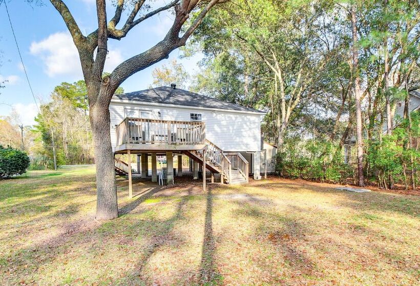 Lakeside Midway Home W/ Fire Pit & Lake Access!