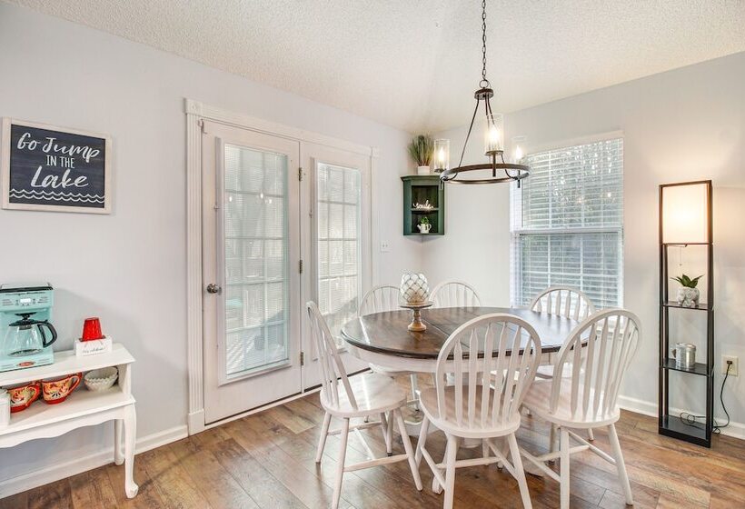 Lakeside Midway Home W/ Fire Pit & Lake Access!