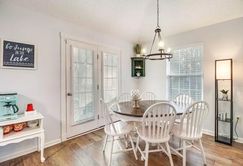 Lakeside Midway Home W/ Fire Pit & Lake Access!
