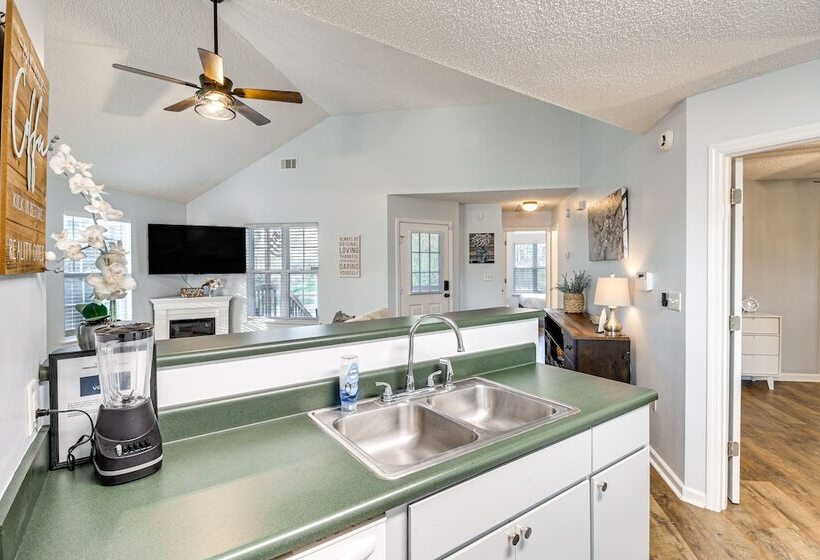 Lakeside Midway Home W/ Fire Pit & Lake Access!