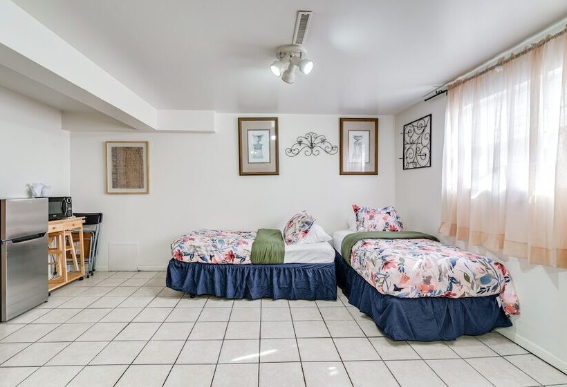 Markham Retreat Near Parks ~ 24 Mi To Chicago!