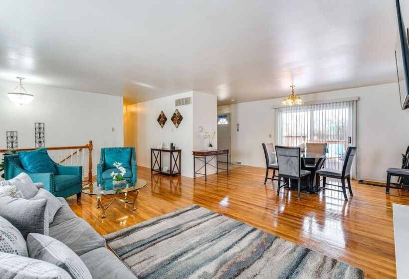 Markham Retreat Near Parks ~ 24 Mi To Chicago!