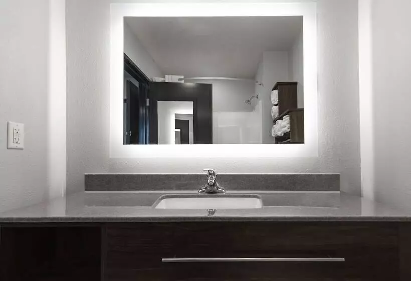 My Place Hotel Las Vegas South Henderson