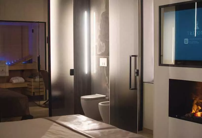 پانسیون Tritone Luxury Suites Fontana Di Trevi