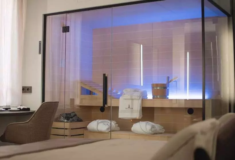 پانسیون Tritone Luxury Suites Fontana Di Trevi