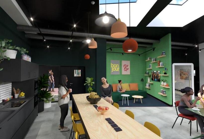 住所 Hife Paris Issy