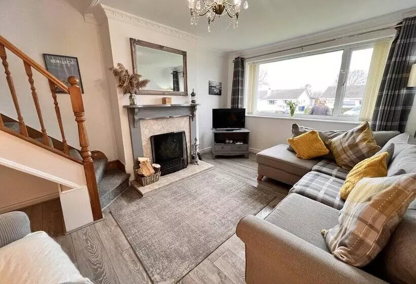 Residenssi Blue Sky  2 Bedroom Enclosed Garden Parking, Wifi