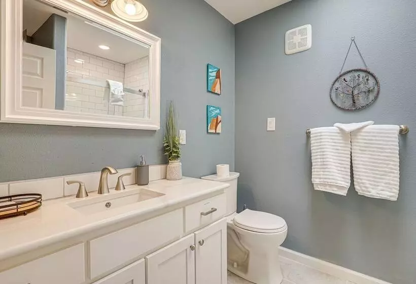 Taos Home W/ Private Hot Tub, Sauna & Gas Grill!