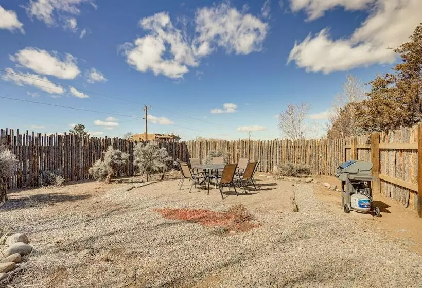 Taos Home W/ Private Hot Tub, Sauna & Gas Grill!