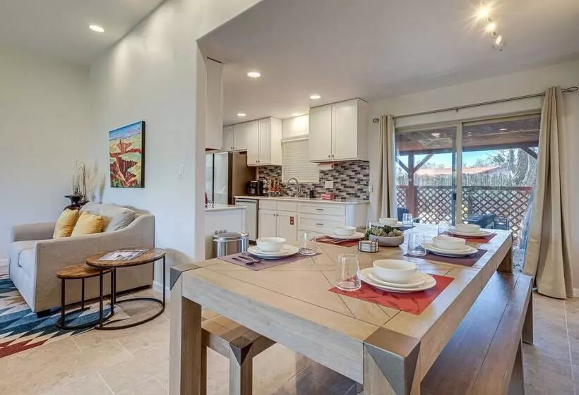 Taos Home W/ Private Hot Tub, Sauna & Gas Grill!
