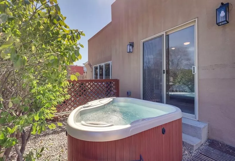 Taos Home W/ Private Hot Tub, Sauna & Gas Grill!