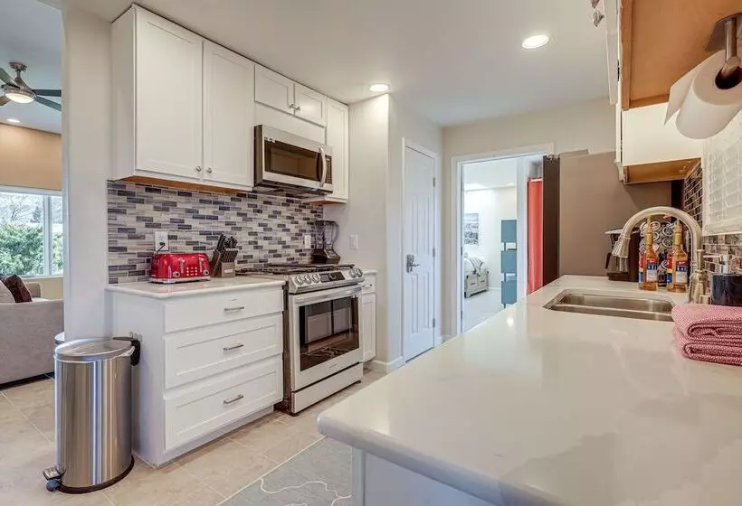 Taos Home W/ Private Hot Tub, Sauna & Gas Grill!