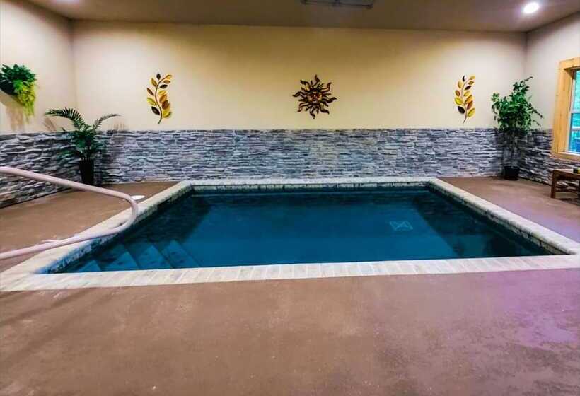 Whispering Pines Retreat By Ghosal Luxury Lodging