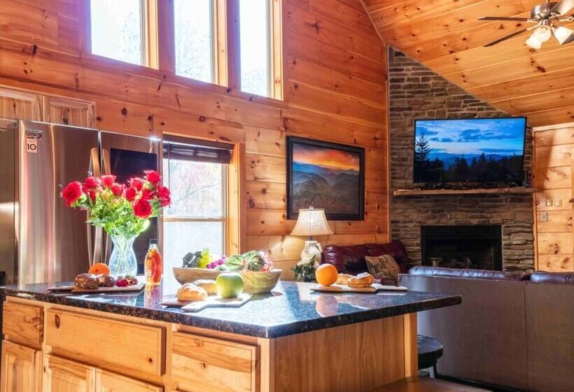 Whispering Pines Retreat By Ghosal Luxury Lodging