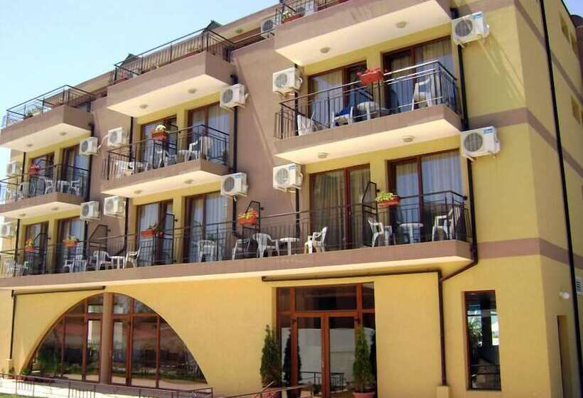هتل Kandrovi Sozopol