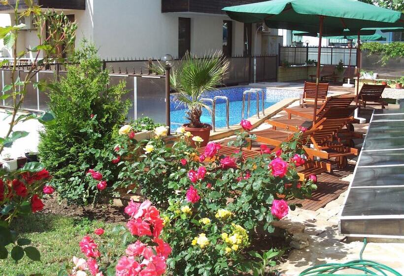 هتل Kandrovi Sozopol