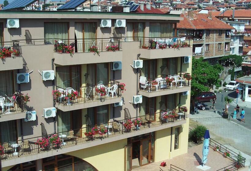 هتل Kandrovi Sozopol