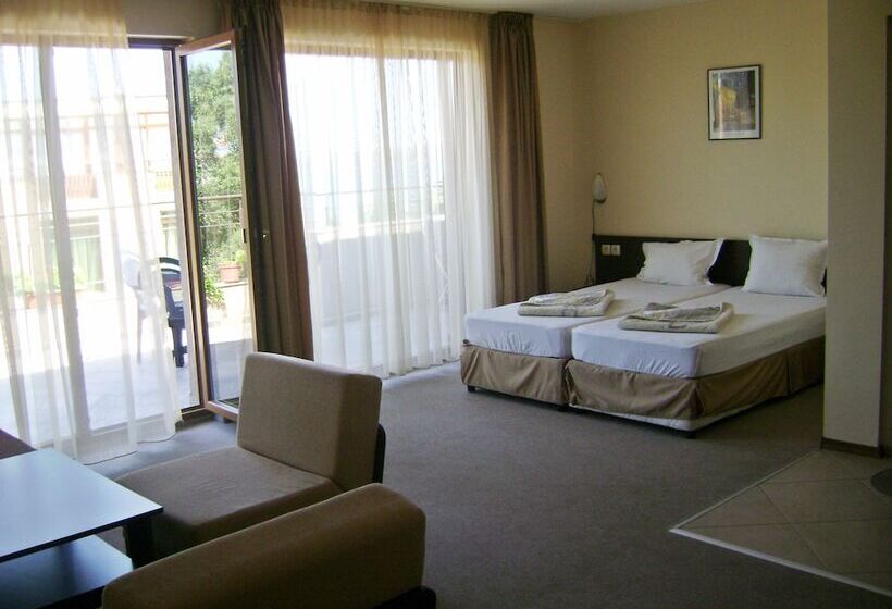 هتل Kandrovi Sozopol