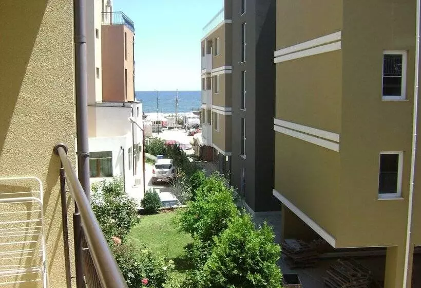 ホテル Kandrovi Sozopol